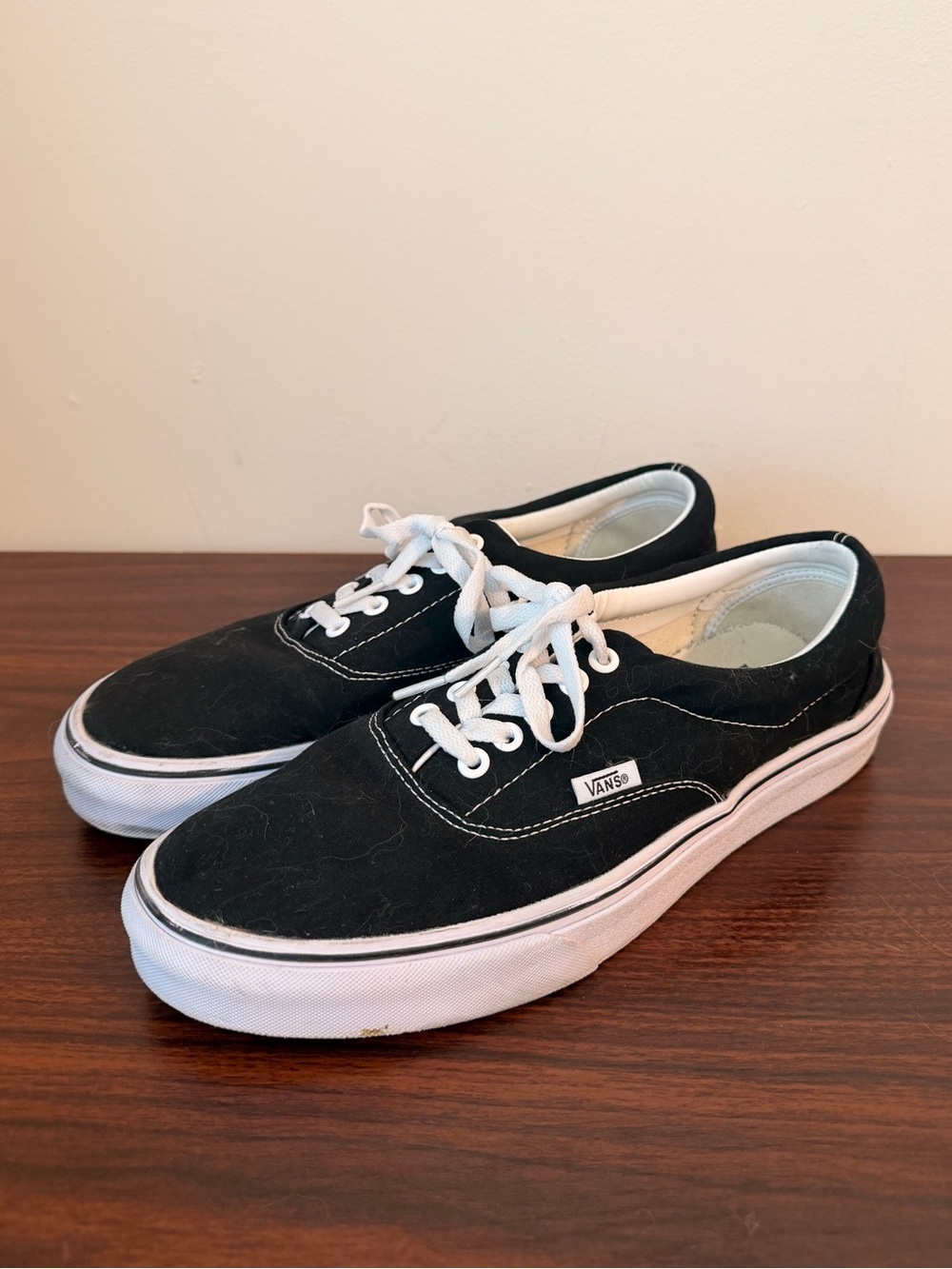 Vans Era Classic Black White Canvas Sneakers Menโs 10 Womenโs 11.5